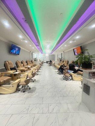 Veneto Nails 281