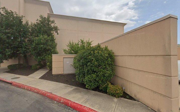 South Park Family Dental, P.A.: Izaddoust Shiva DDS