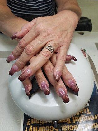 Hollywood Nail Salon
