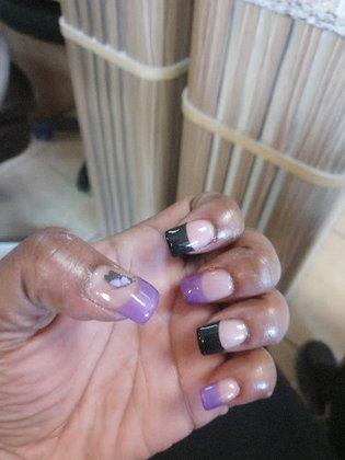 V Nails