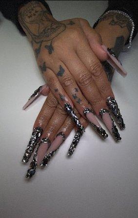 Thee Naillians Studio & Spa