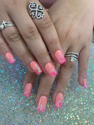Q Nails & Spa
