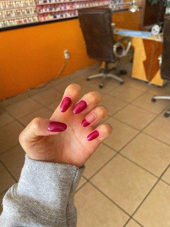 4 Star Nails