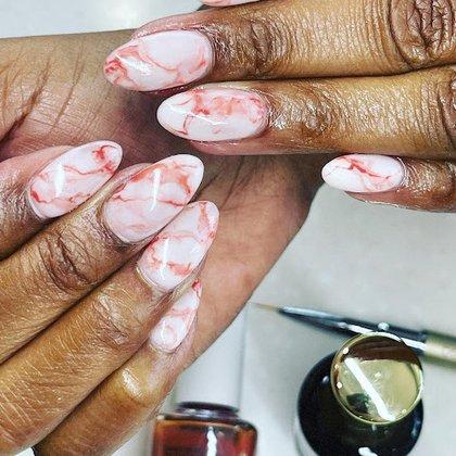 2BEES NAIL ART & SPA - Military | Teacher - 10% OFF