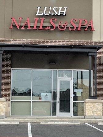 LUSH NAILS & SPA