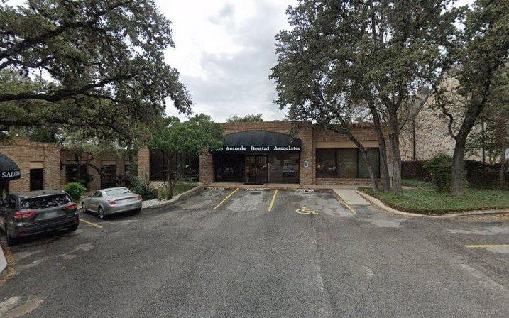 Dr. Elizabeth M. Farrimond, DDS