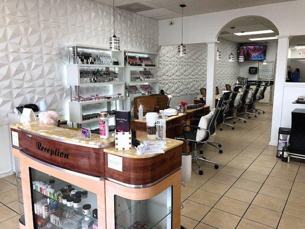 Splash of Rouge Nail Salon