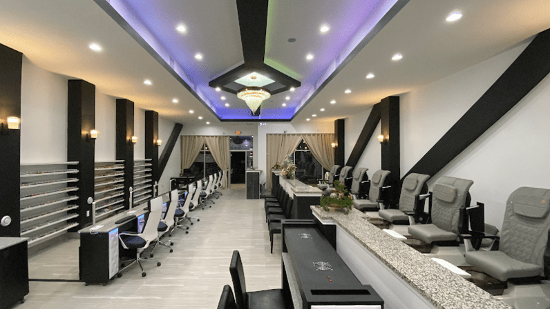 Avanti Nails