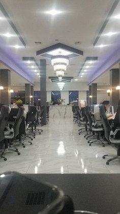Omni Nails Bar