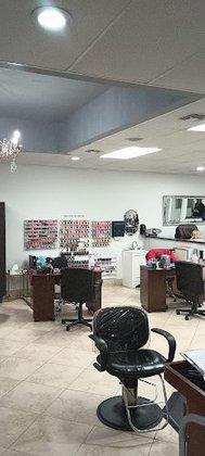 Laura’s Salon and Spa