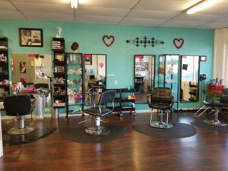 Santa's Beauty salon