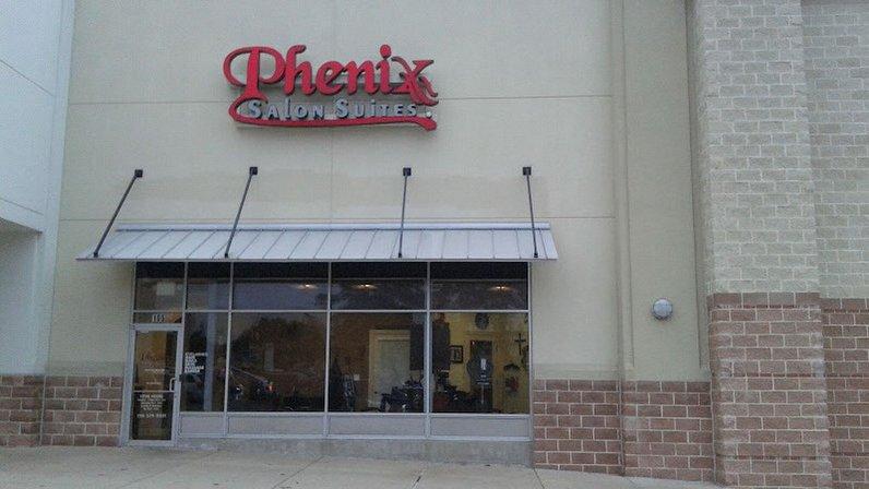 Phenix Salon Suites at Bandera Pointe