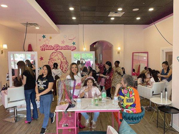 Hello Darling Blow Dry Bar, LLC
