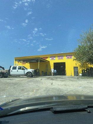 Axel Tire Shop