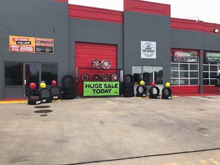 RAW Wheels & Tires