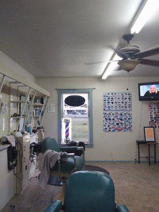 Lucky Star Barber Shop