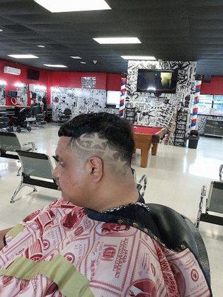 Fades R Us Barbershop
