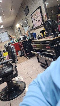 Landa BarberShopTx