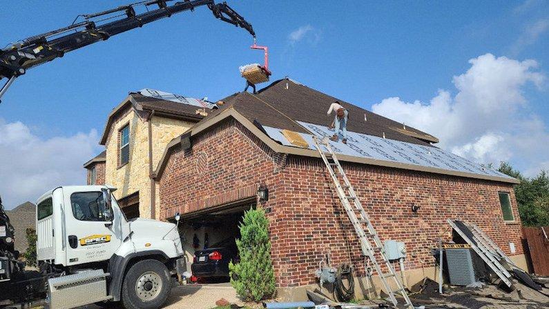 Valor Roofing & Restoration