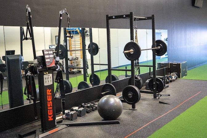 Accelerate: Sport and Spine Rehab-Dr James Randy Jonas