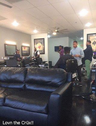 Crüx Barber Lounge