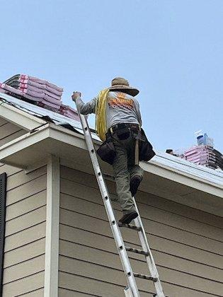 Crowne Roofing Of Texas