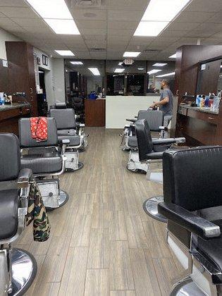Deluxe Barber College