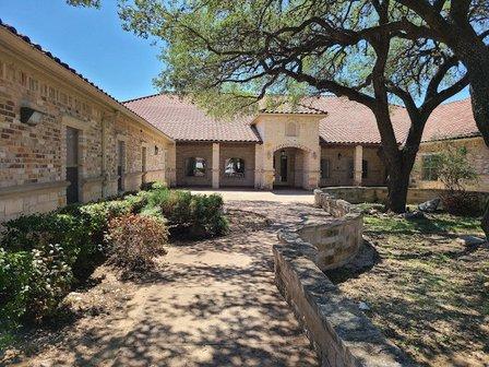 Cole Academy Stone Oak