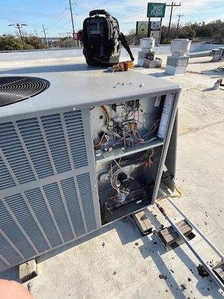 Lambarri’s A/C