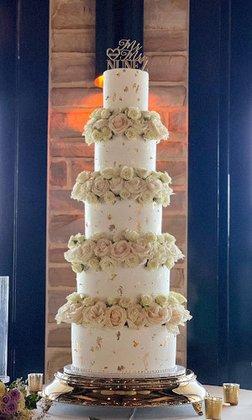 Cakes & More Bakery