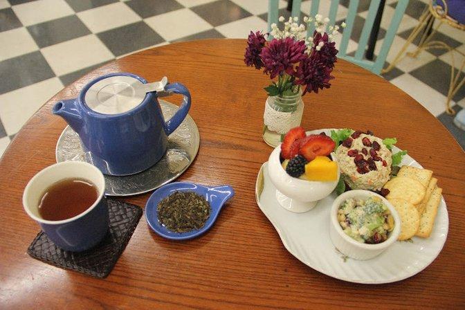 Garden Tea Lounge