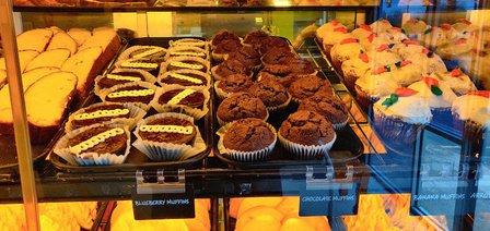 El Folklor Bakery
