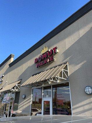 Donut Palace