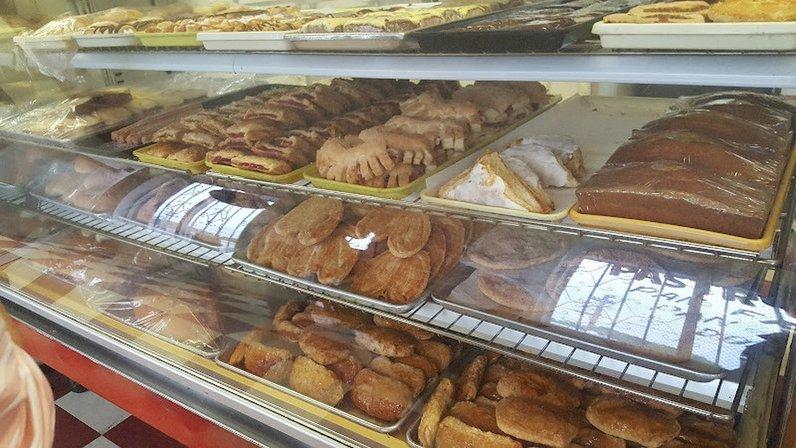 La Popular Bakery