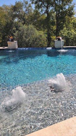 Jose's Pool Building