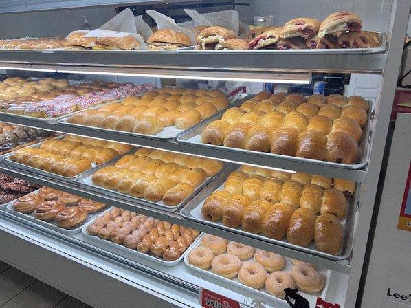 Lee's Donuts