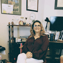 Therapy and Consejería