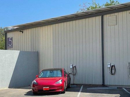 EV LOOP Charging Station
