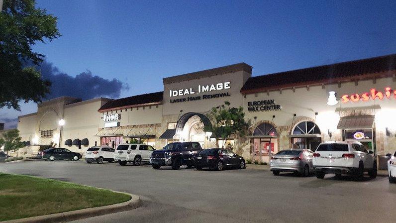Vineyard Shopping Center