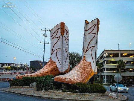 World’s Largest Cowboy Boots