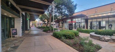 La Plaza Del Norte