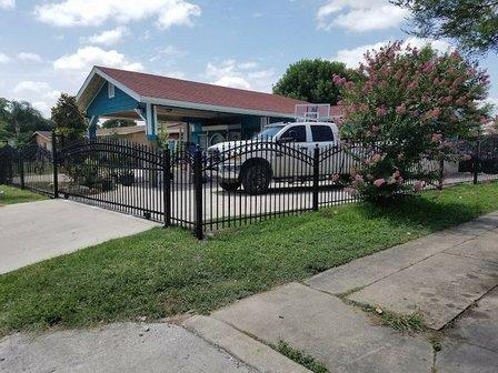 Serrato's Fence & Welding