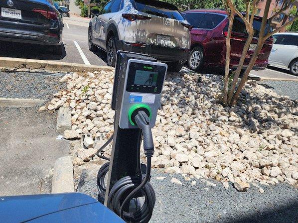 EVmatch Charging Station