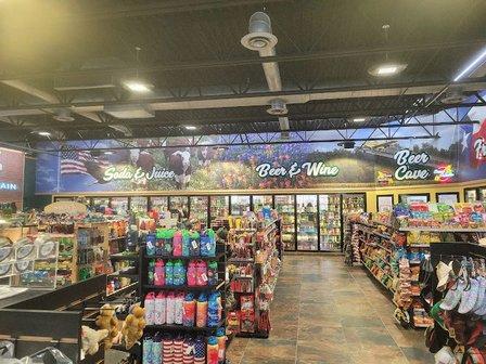 Fischer's Neighborhood Market