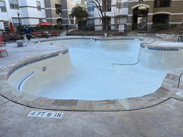 Cascada pools