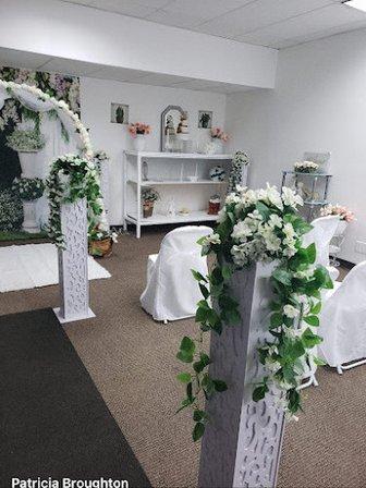 Mr and Mrs Wedding Chapel