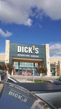 DICK'S Sporting Goods
