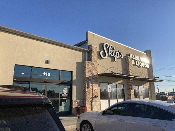 Skip’s Beer, Wine & Liquor