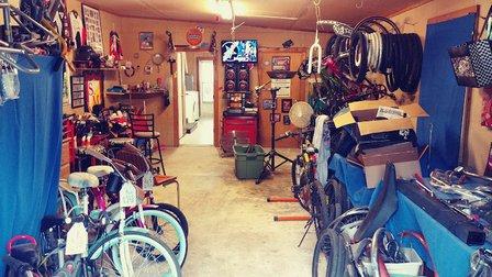 DG 1095 Bikes