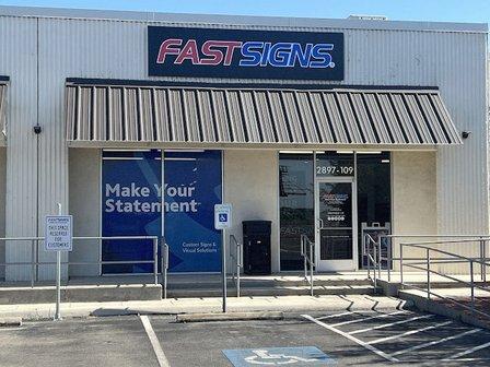 Fastsigns